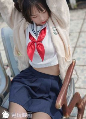 年轻的女大学生