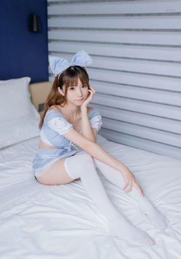女人脱裤子让男人桶爽在线