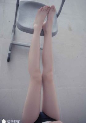 不扣钮的女孩免费观看